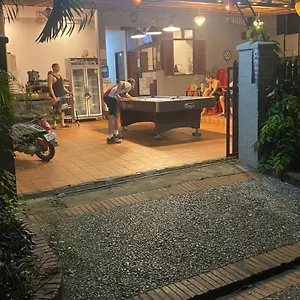  Hostal Aurora Backpackers
